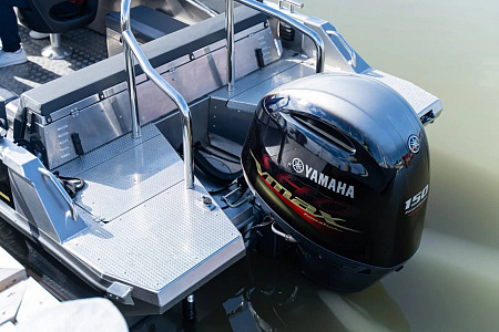 Катер Buster XXL V Max Edition